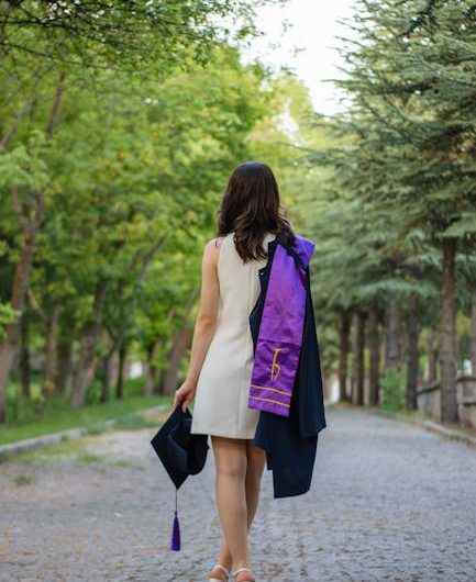 Купить диплом Москва с занесением в реестр быстро